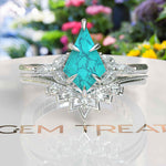 Load image into Gallery viewer, Kite Cut Turquoise Wedding Ring Set in Silver: A Sky-High Symbol of Unique Love and Unity