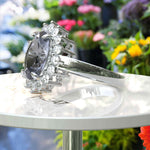 Load image into Gallery viewer, Captivating 4.0ct Gray Moissanite Oval Halo Ring for Special Occasions