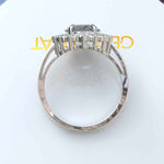 Load image into Gallery viewer, Captivating 4.0ct Gray Moissanite Oval Halo Ring for Special Occasions