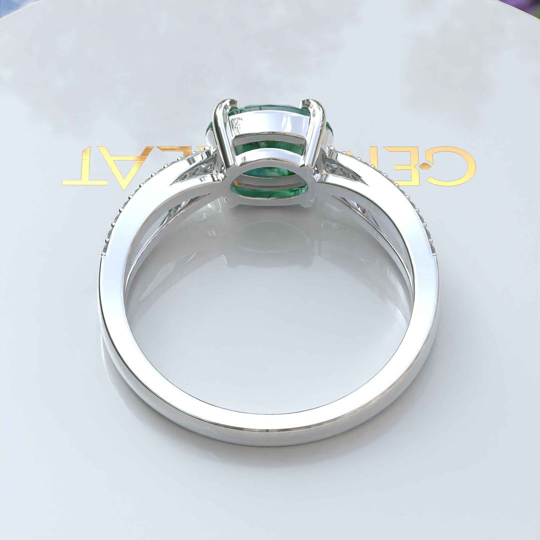 Verdant Vista: Lustrous Oval Moss Agate Gemstone Ring