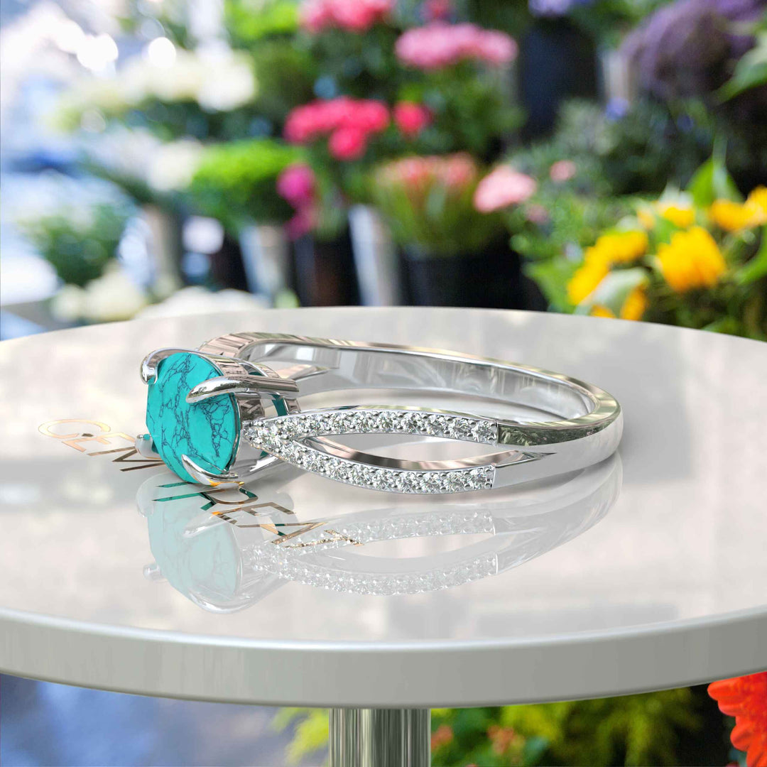 Azure Skies Captured: Radiant Oval Turquoise Ring Exuding Natural Beauty