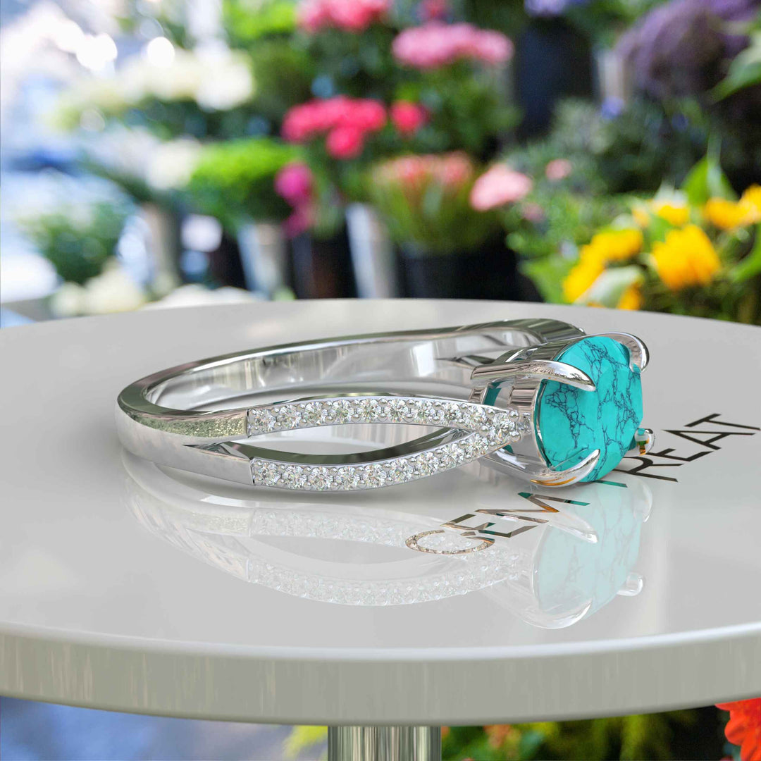 Azure Skies Captured: Radiant Oval Turquoise Ring Exuding Natural Beauty