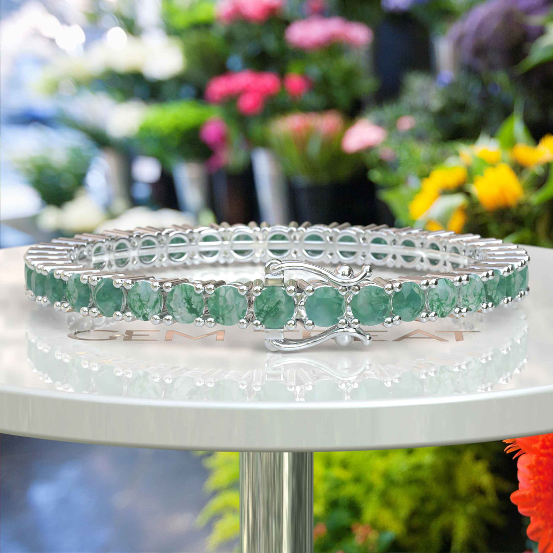 Nature's Elegance: A Stunning Tennis Bracelet with 16.0ct Round Moss Agate