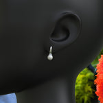 Load image into Gallery viewer, Ocean&#39;s Whisper: Timeless Pearl Drop Earrings.
