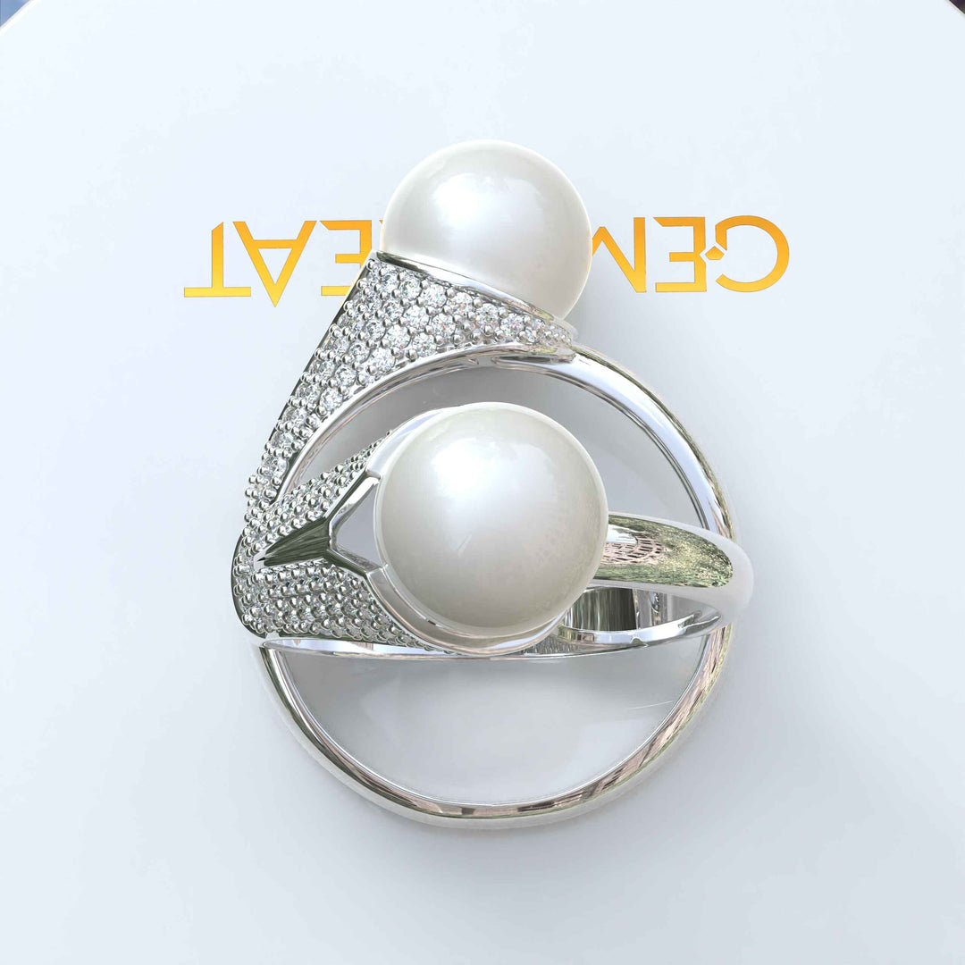 Pearlescent Majesty: Silver Ring Featuring Lustrous Pearl & Sparkling Moissanite Accents